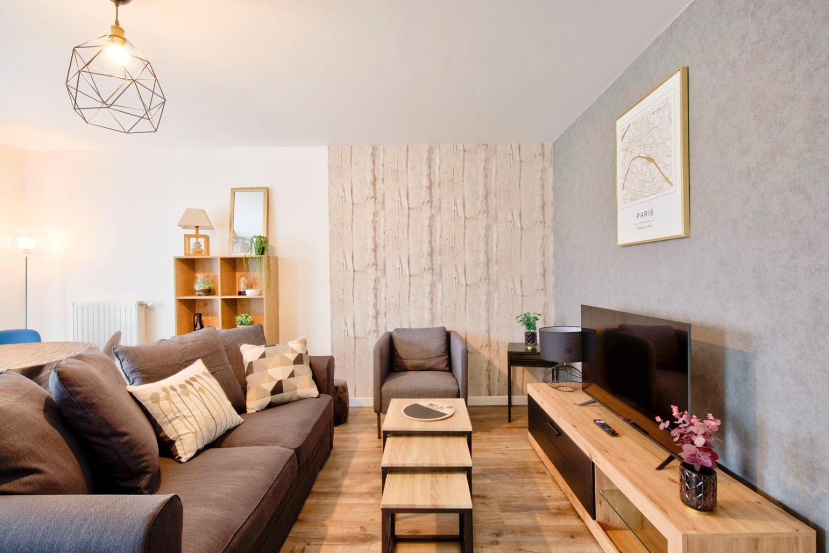 Le Perfectionniste - Spacieux Logement Terrasse Avec Parking กาช็อง ภายนอก รูปภาพ