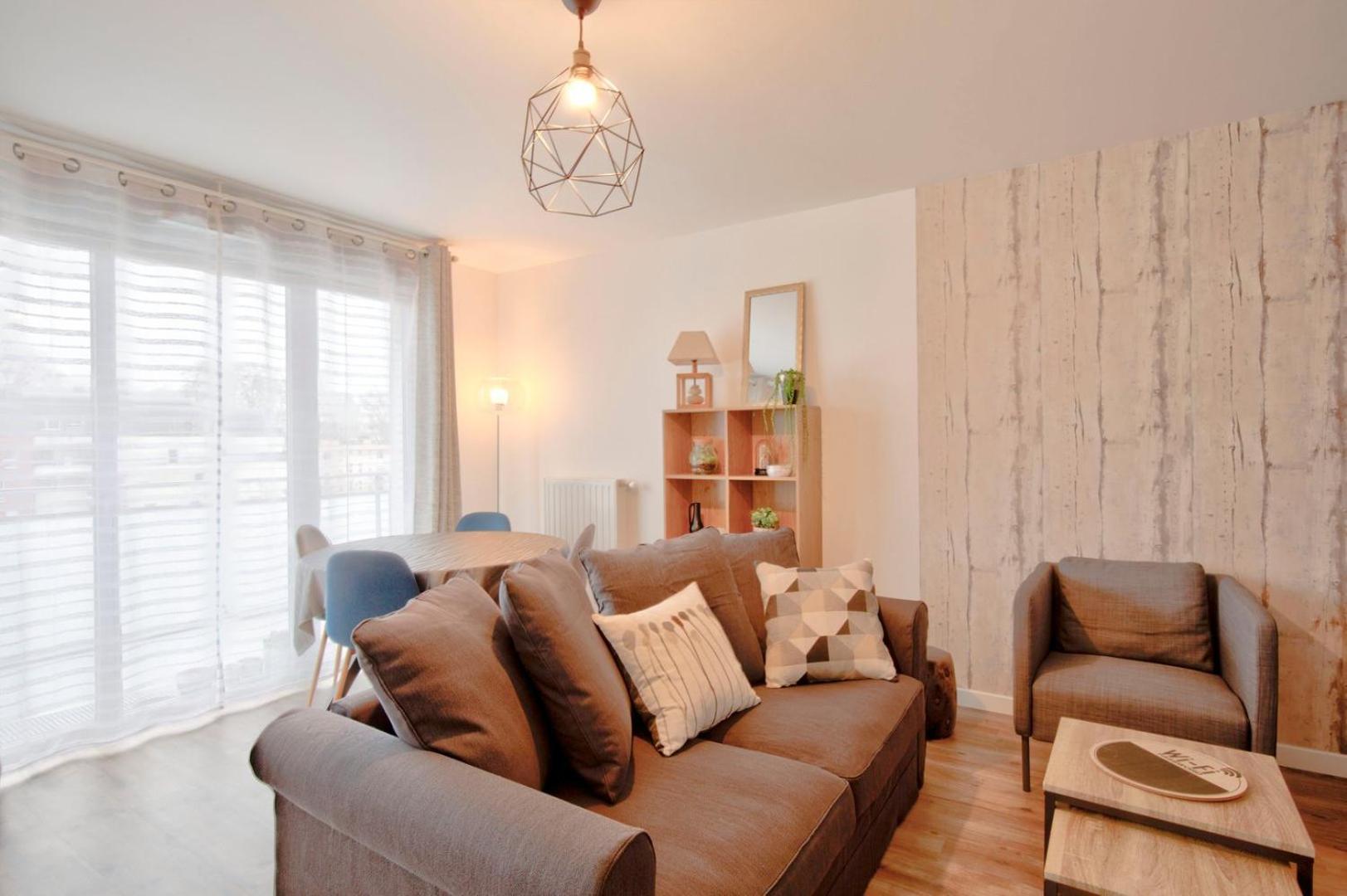 Le Perfectionniste - Spacieux Logement Terrasse Avec Parking กาช็อง ภายนอก รูปภาพ